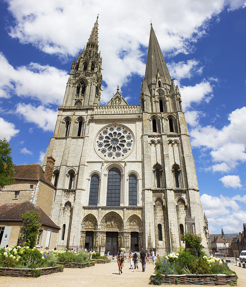 chartres_cathedral_west_facade
