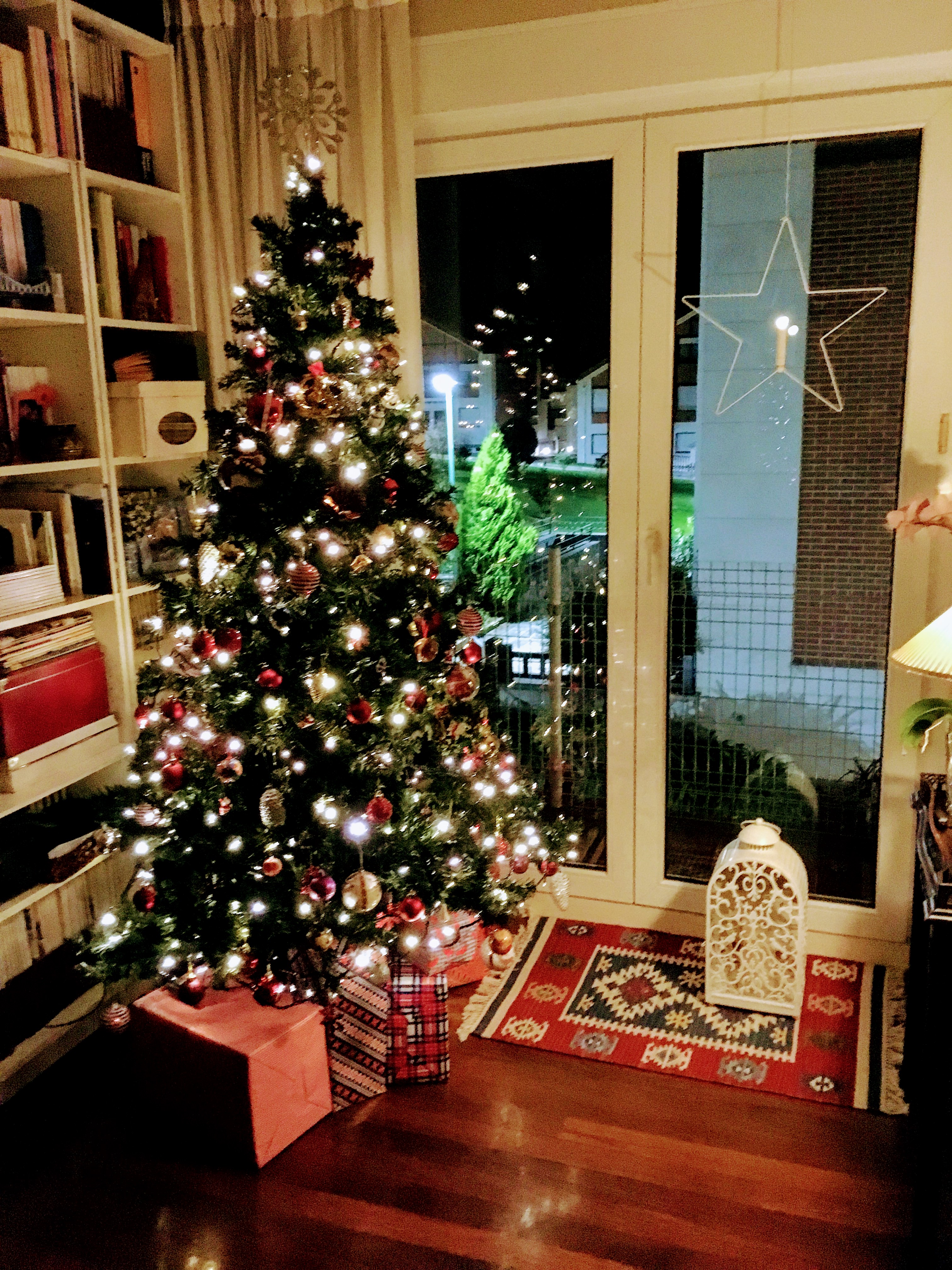 Árbol de Navidad casero. Izaskun Agirre