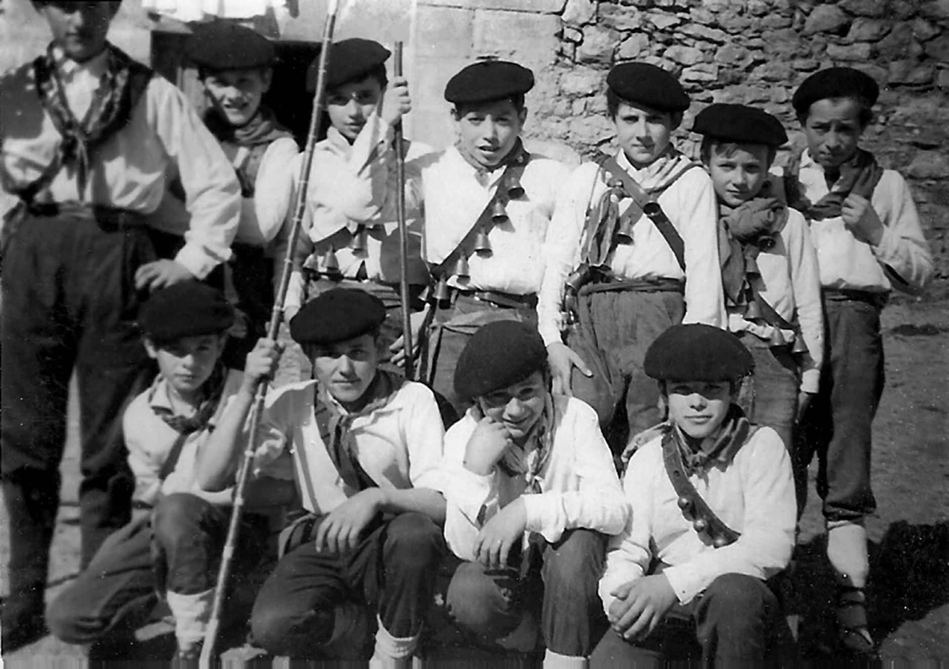 Marzas singers from the neighbourhood of Matienzo in the Valley of Carranza (Bizkaia) in the mid-1960s. Courtesy of Miguel Sabino Díaz